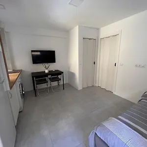 https://apartamentos-yiya.hotelsinnerja.org